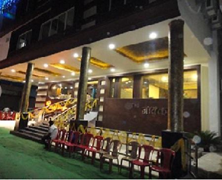 City Surya Gaya Exterior foto