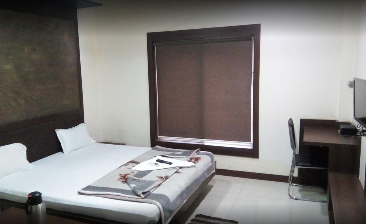 City Surya Gaya Exterior foto